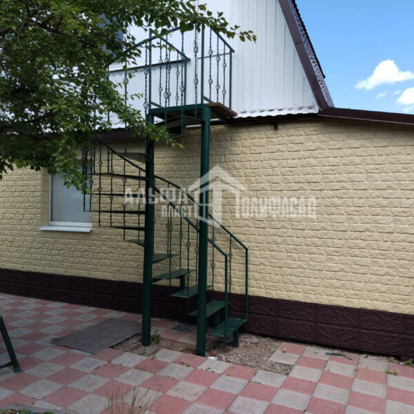 Panel 1 600x600